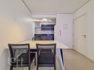 Image 10 - 917846