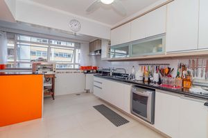 Image 10 - 917849