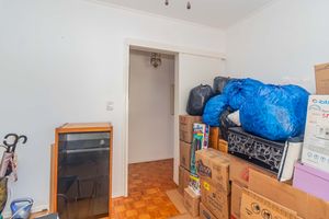 Image 22 - 917849