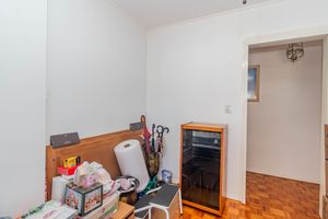 Image 23 - 917849