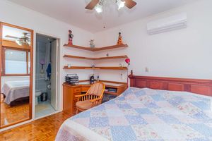 Image 32 - 917849