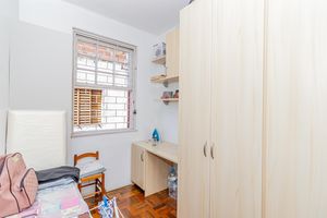 Image 18 - 917853