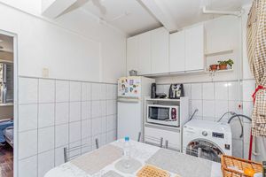 Image 21 - 917853