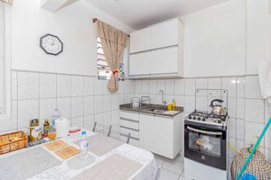Image 23 - 917853