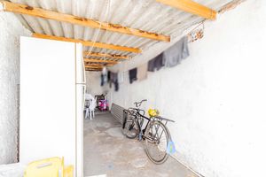 Image 26 - 917853