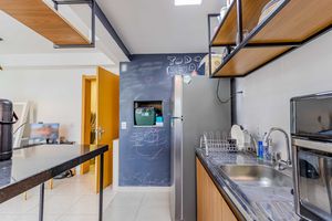 Image 8 - 917867