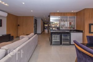 Image 3 - 917871