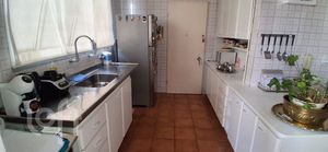 Image 1 - 917873
