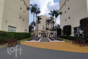 Image 32 - 917901