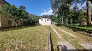 Image 25 - 917916
