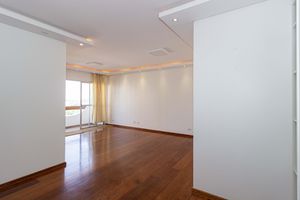 Image 10 - 917948