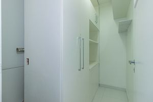 Image 38 - 917948