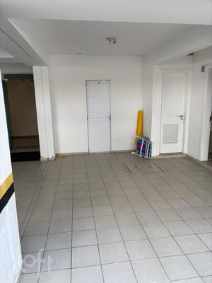 Image 19 - 917952
