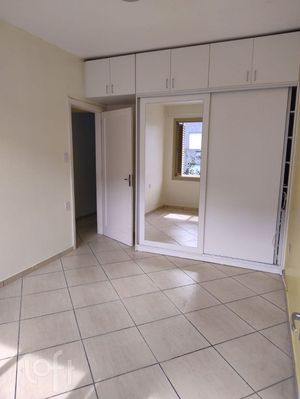 Image 22 - 917959
