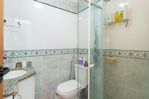 Image 19 - 917962