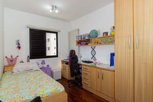 Image 27 - 917962