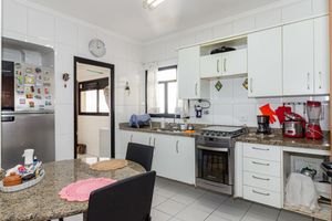 Image 31 - 917962