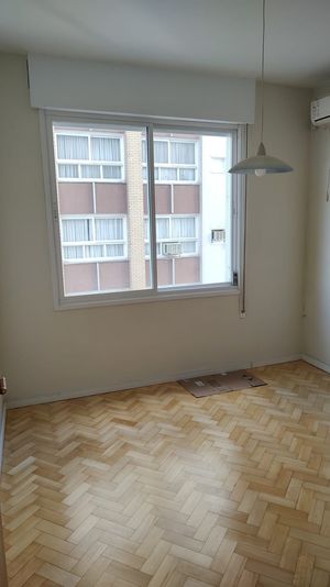 Image 4 - 917973