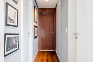 Image 18 - 917974
