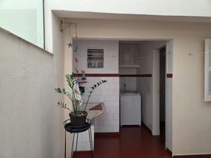Image 19 - 917976