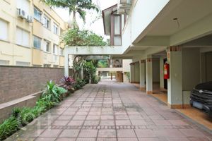 Image 6 - 917991