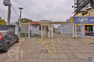 Image 29 - 917994
