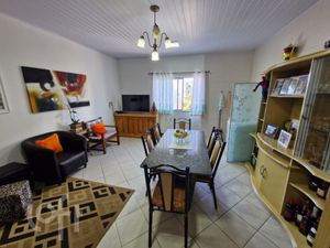 Image 5 - 918001