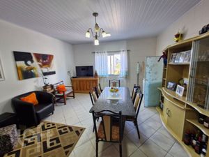 Image 3 - 918001
