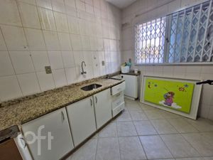 Image 38 - 918001