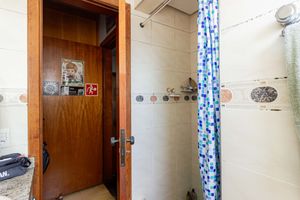 Image 24 - 918005