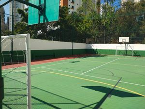Image 9 - 918005
