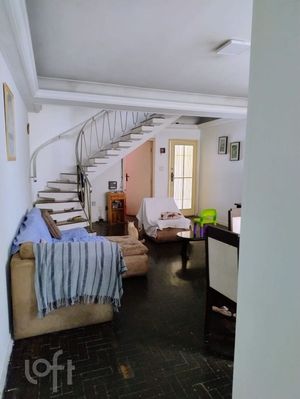 Image 17 - 918028