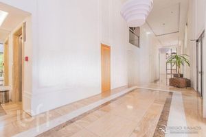 Image 30 - 918032