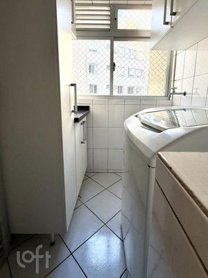 Image 18 - 918041