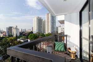 Image 4 - 918051