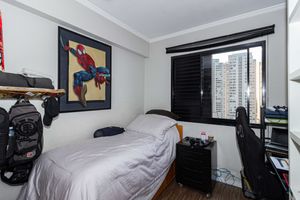 Image 19 - 918051