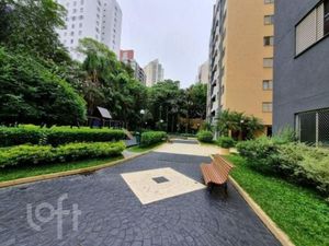 Image 18 - 918063