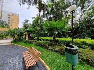 Image 15 - 918063