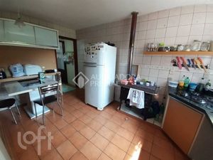 Image 4 - 918075
