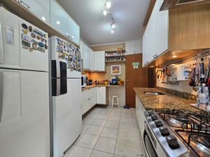 Image 11 - 918104