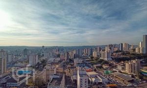 Image 1 - 918107