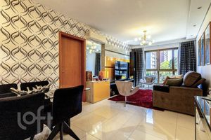 Image 1 - 918165