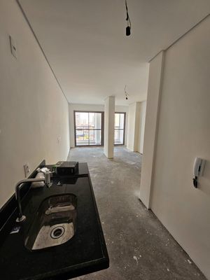 Image 1 - 918167