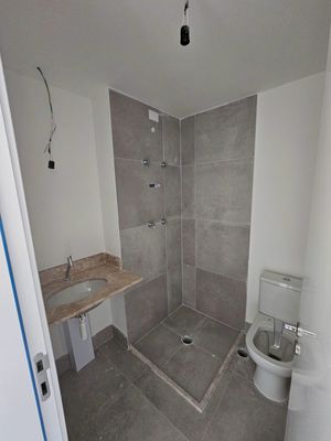 Image 3 - 918167