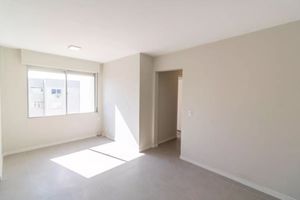 Image 4 - 918170