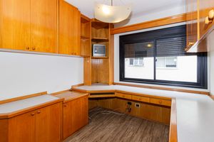 Image 12 - 918175