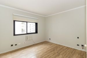 Image 24 - 918175