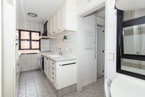 Image 30 - 918175