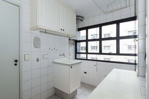 Image 32 - 918175