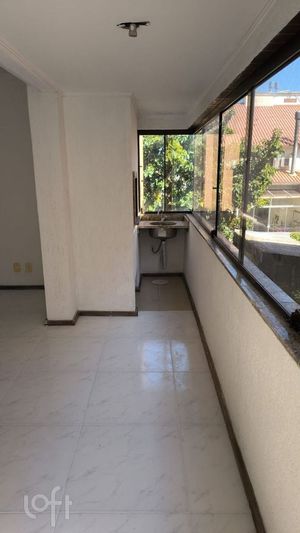 Image 8 - 918179